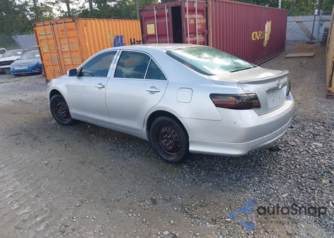 2007 Toyota Camry Ce/Le/Xle/Se z USA, uszkodzony, nr VIN 4T1BE46K87U036074
